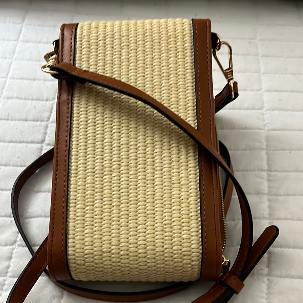 🦀Perfect Summer Bag—3 Compartment Woven Body w/Brown Vegan Leather Trim - Picture 8 of 9